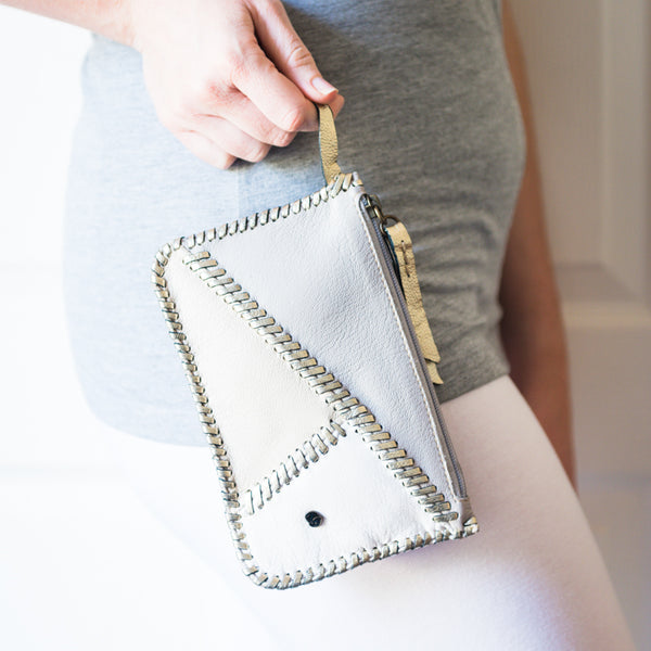 Kutanda : Ladies Leather Clutch Purse in Ghost, Cream and White Cayak