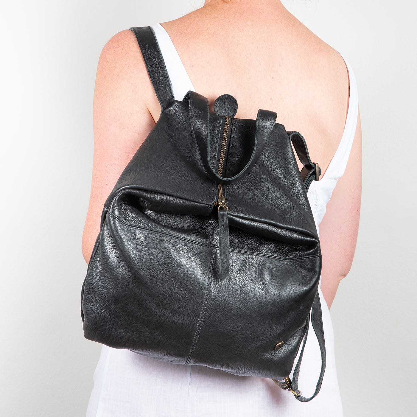 Woman back packs cheap
