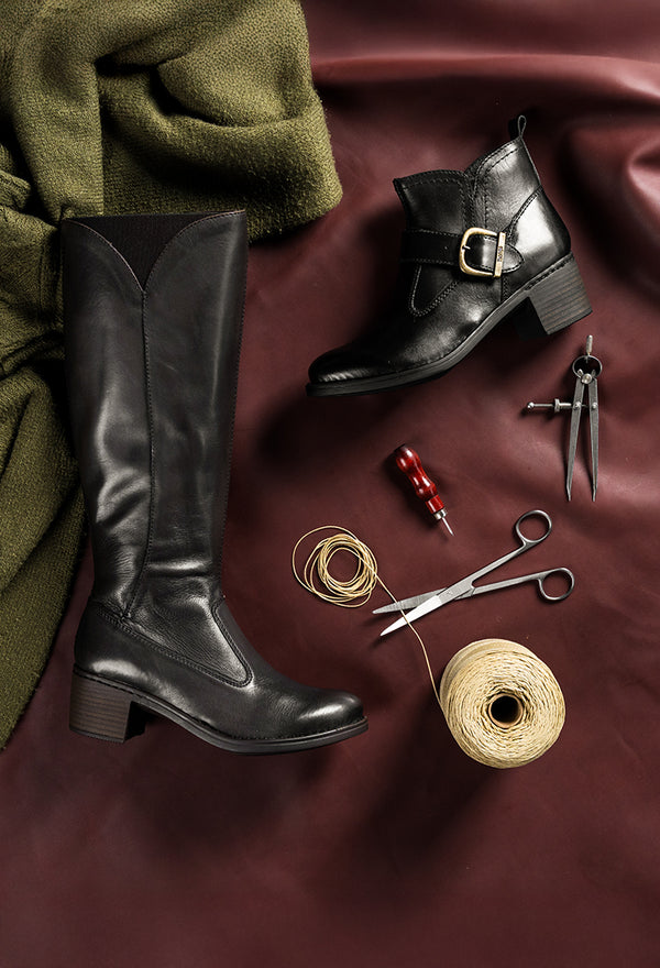 Inwabi : Ladies Leather Rider Boot in Choc Relaxa
