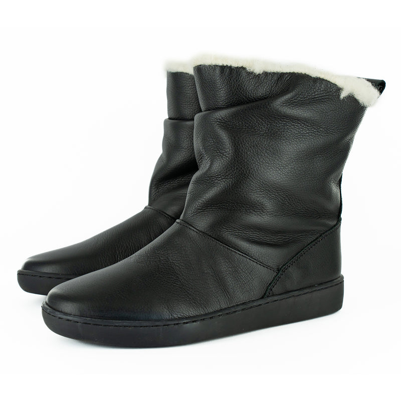 Iholide : Ladies 100% Wool-Lined Leather Short Boot in Black Natan