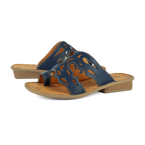 Isivinia : Ladies Leather Sandal in Marine Cayak