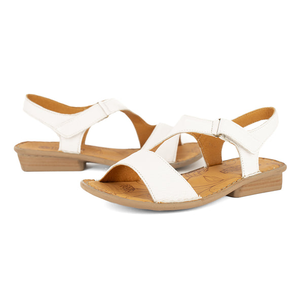 Bazaruto : Ladies Leather Sandal in White Cayak