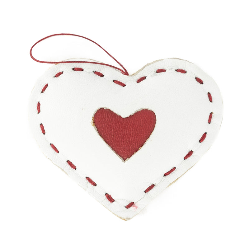 Christmas Heart : Christmas Decor Accessory in White & Valentine Cayak