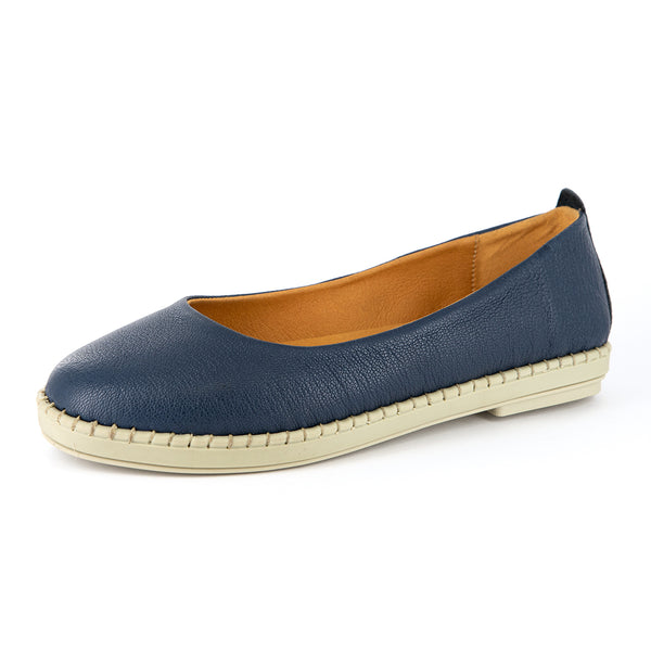 Imthetho : Ladies Leather Shoe in Denim Cayak