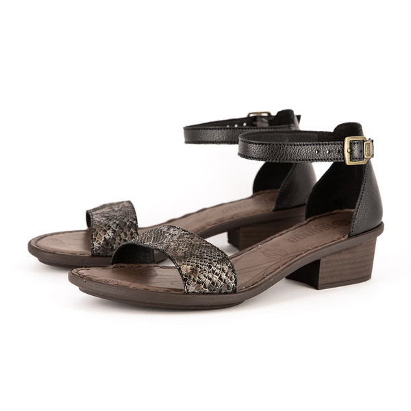 Umvikeli : Ladies Leather Sandal in Black Cayak & Nero Rockafella