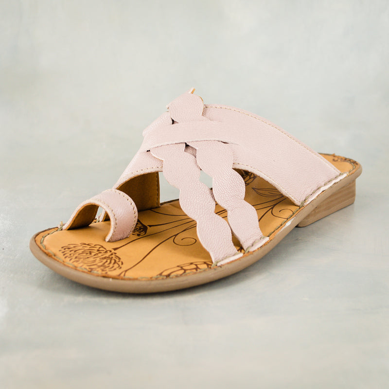 Isenzelelo : Ladies Leather Sandals in Rose Cayak
