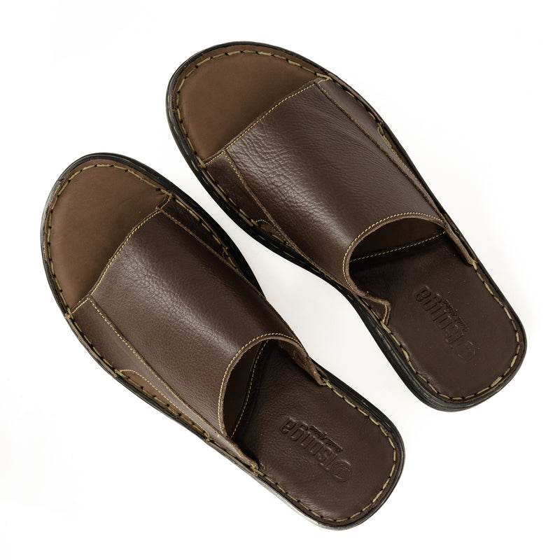 Juza : Mens Leather Sandal in Choc Delta