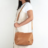 Gabi : Ladies Leather Crossbody Handbag in Tan Vintage
