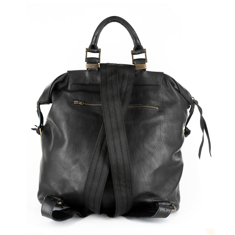Zinande : Leather Backpack in Black Delta
